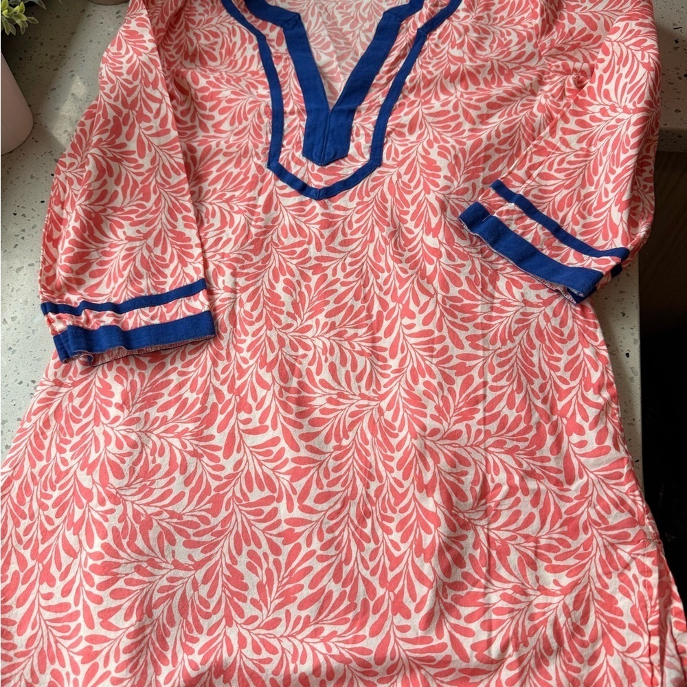 J. Crew Coral and Navy Leaf Pattern Top XS